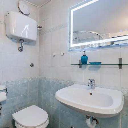 Coliseum Apartament *
