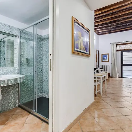 Coliseum Апартаменты