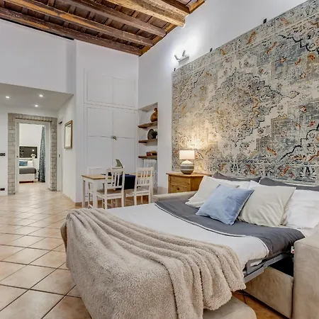 Coliseum Апартаменты Рим