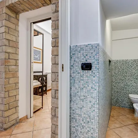 Coliseum Apartman *