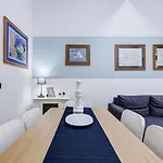 Coliseum Apartamento *